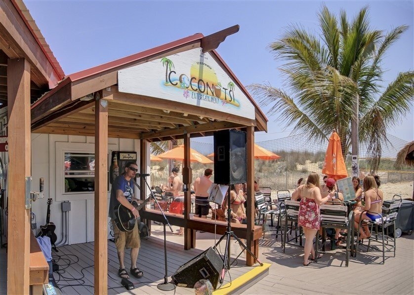 Live Music on the Coconuts Patio